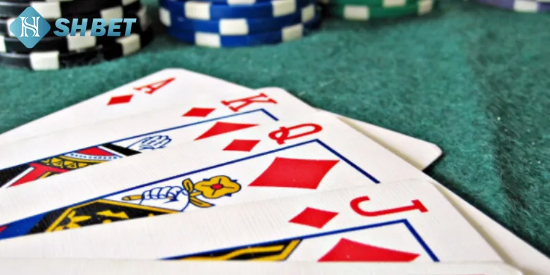 Hướng dẫn cách đánh bài online và những ưu điểm khi chơi SHBET
