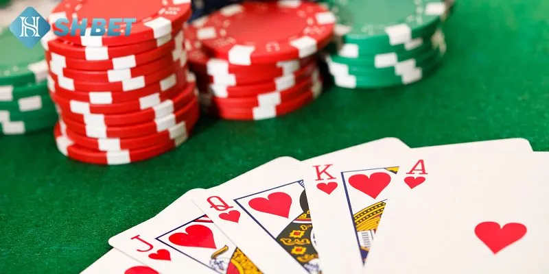 Những lý do khiến game bài poker được nhiều người yêu thích